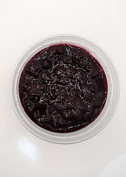 Oatmeal topped with blueberry compote breakfast bowl from Chef Shaby y Su Mai
