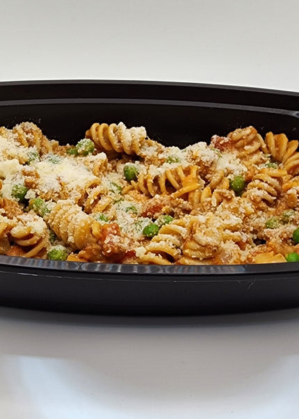 Italian sausage bolognese pasta in a Chef Shaby meal prep dish