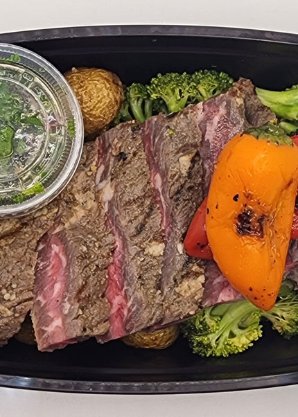 Argentine style churrasco steak sliced in a Chef Shaby meal prep container