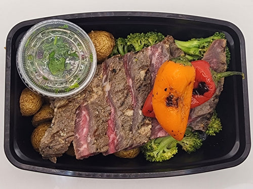 Argentine style churrasco steak sliced in a Chef Shaby meal prep container