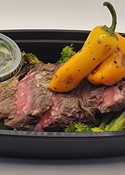 Argentine style churrasco steak sliced in a Chef Shaby meal prep container